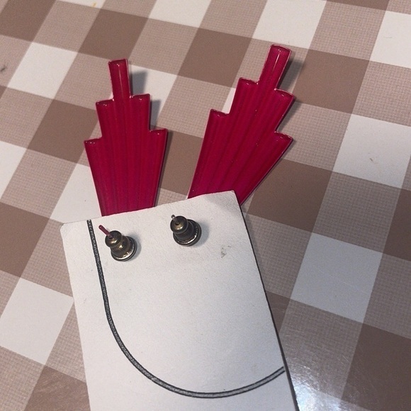 VTG Pierced Pink Lightweight Earrings - Picture 2 of 2